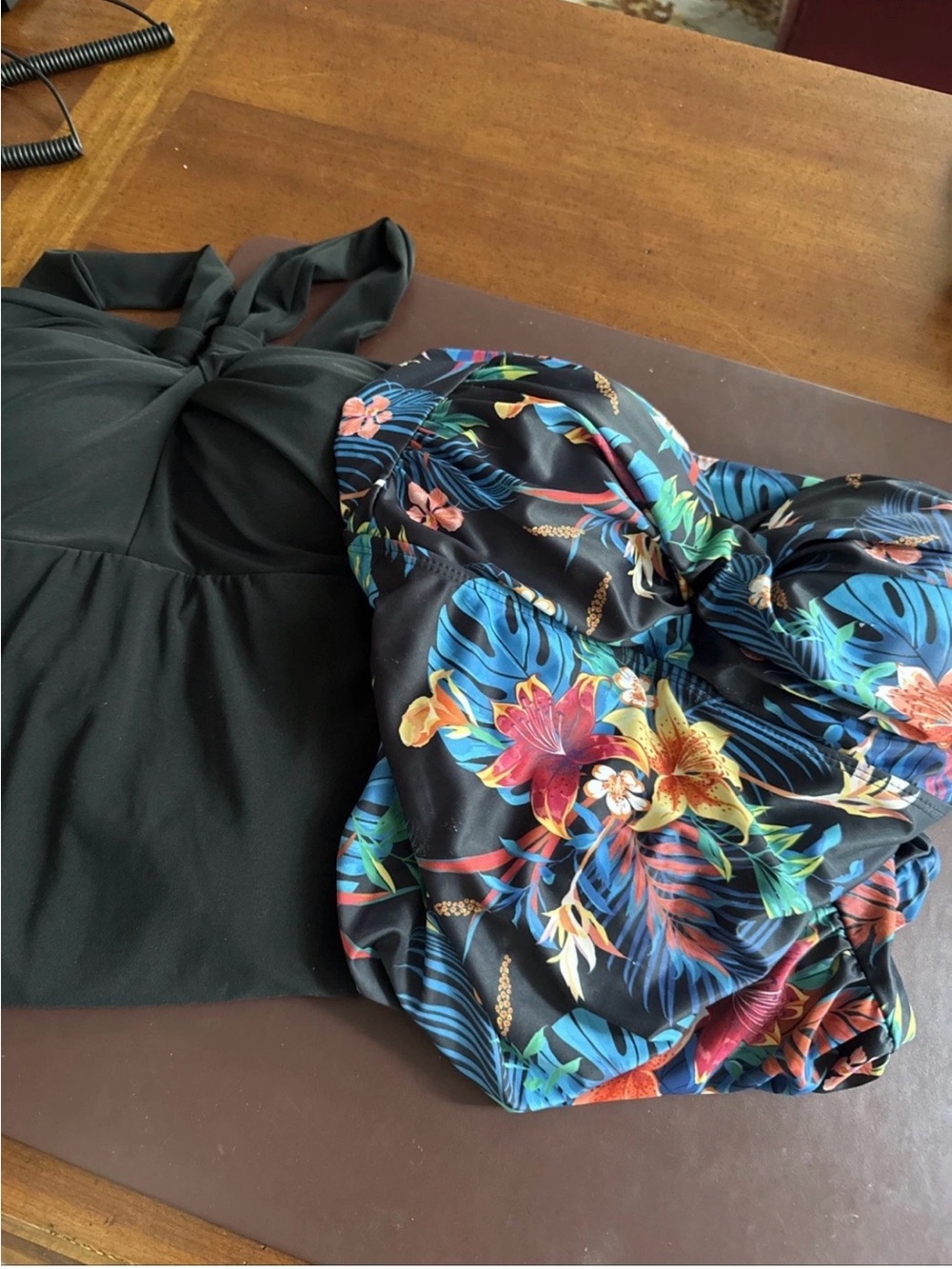 PLus size  swimsuit Bundle Size 16W-18W Black  & tropical fabric design EUC/NWOT